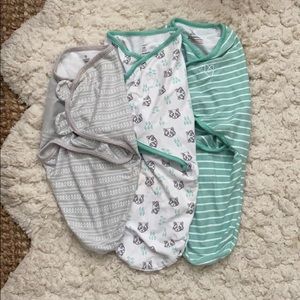 SwaddleMe lot of 3 swaddles. SM, MED & LG
